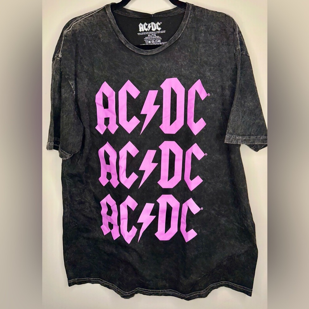 NWT AC/DC Black Mineral Washed Graphic Band‎ Tee